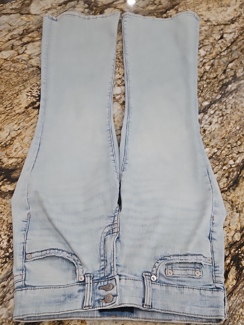 Aeropostle Light Wash Women's High-Rise Jeans. Size 4R Inseam 31" Rise 6"